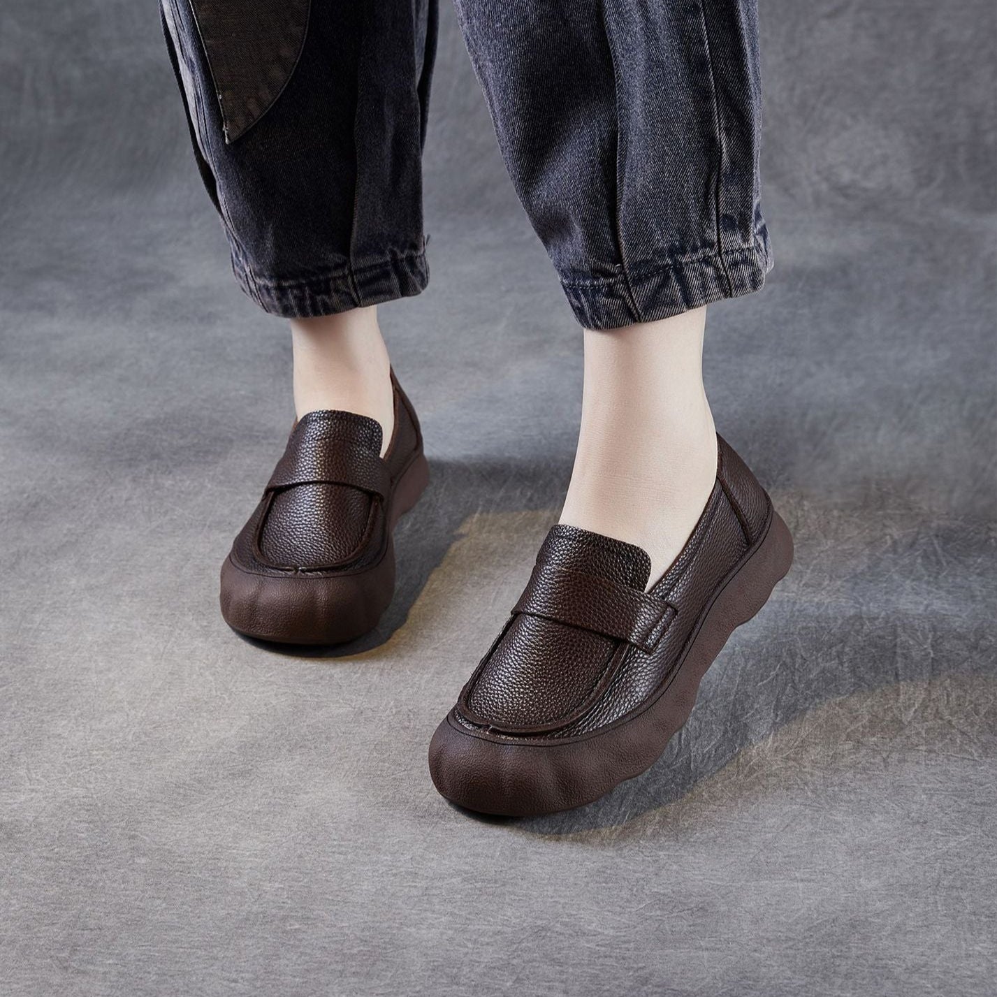 Women's Retro Soft Leather Flat Casual Loafers-RAIIFY