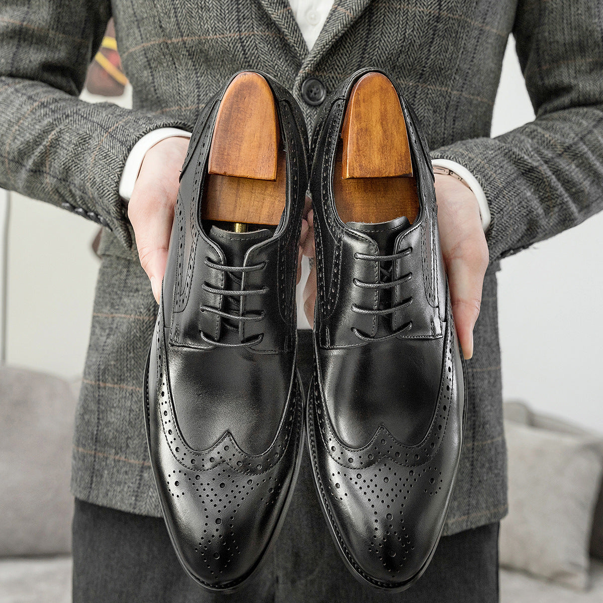 Men Classic Embossing Leather Oxford Shoes-RAIIFY