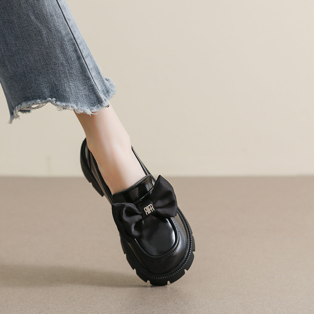 Women Minimalist Bowknot Low Block Loafers-RAIIFY