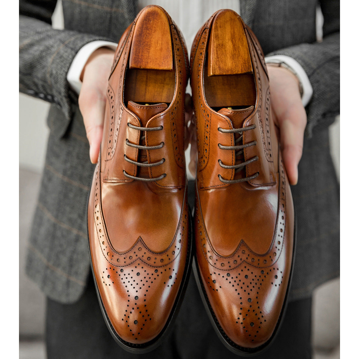 Men Classic Embossing Leather Oxford Shoes-RAIIFY