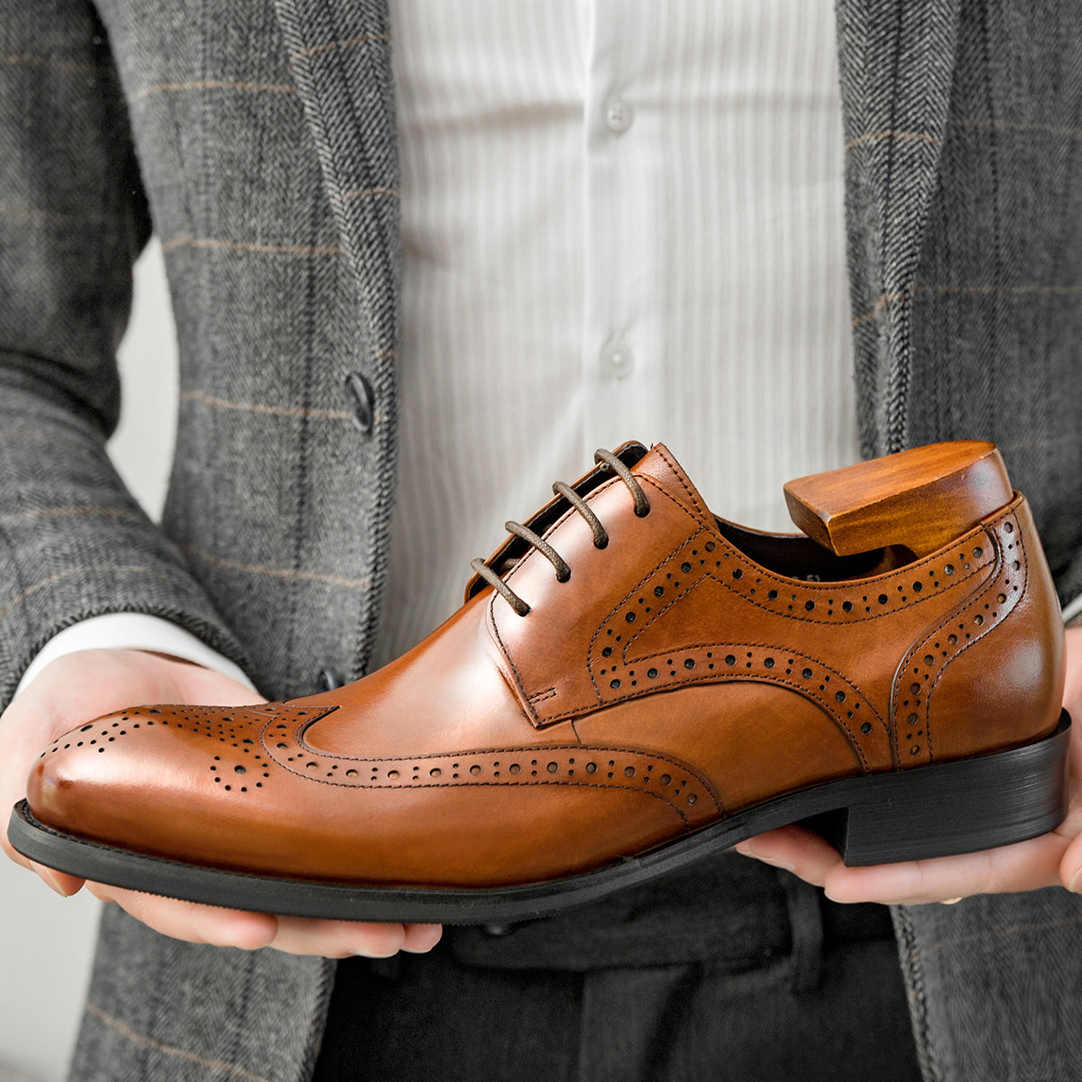 Men Classic Embossing Leather Oxford Shoes-RAIIFY