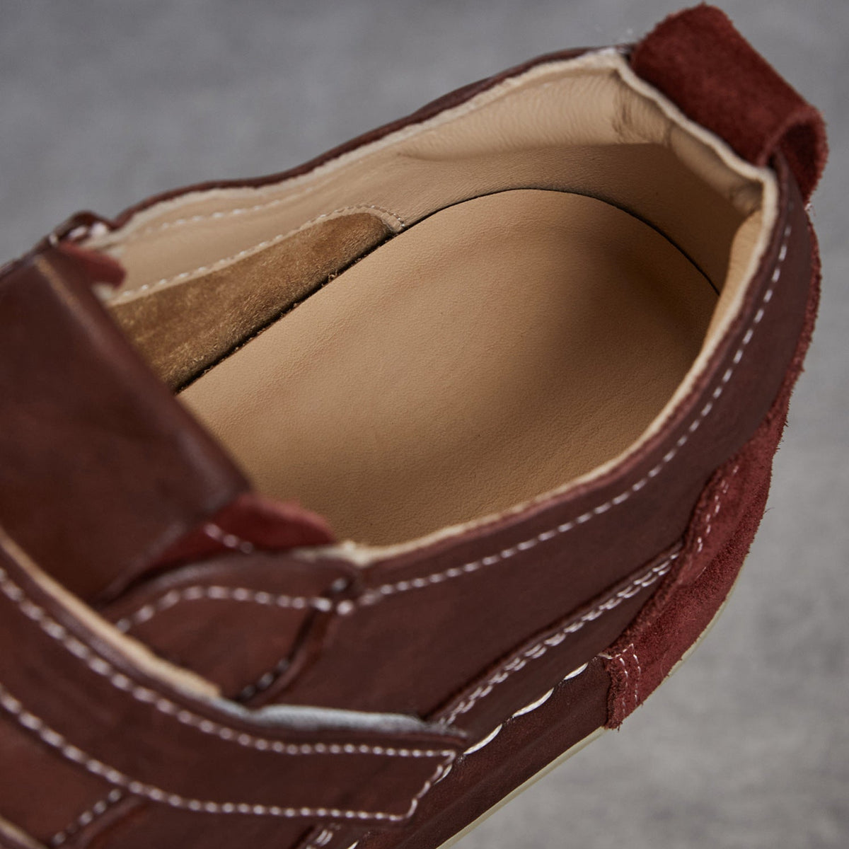 Women's Retro Minimalist Leather Velcro Flat Casual Shoes-RAIIFY