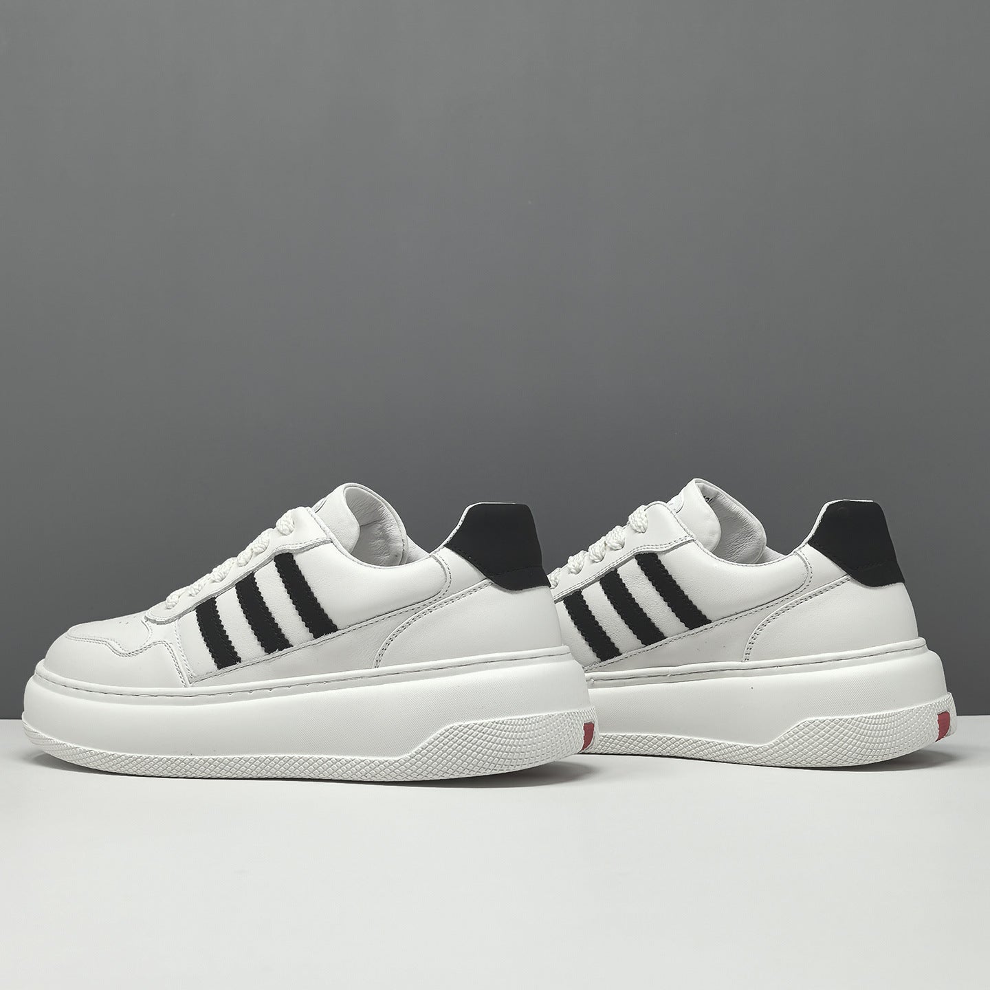 Men's Fashion Quilted Breathable Leather Court Sneakers-RAIIFY