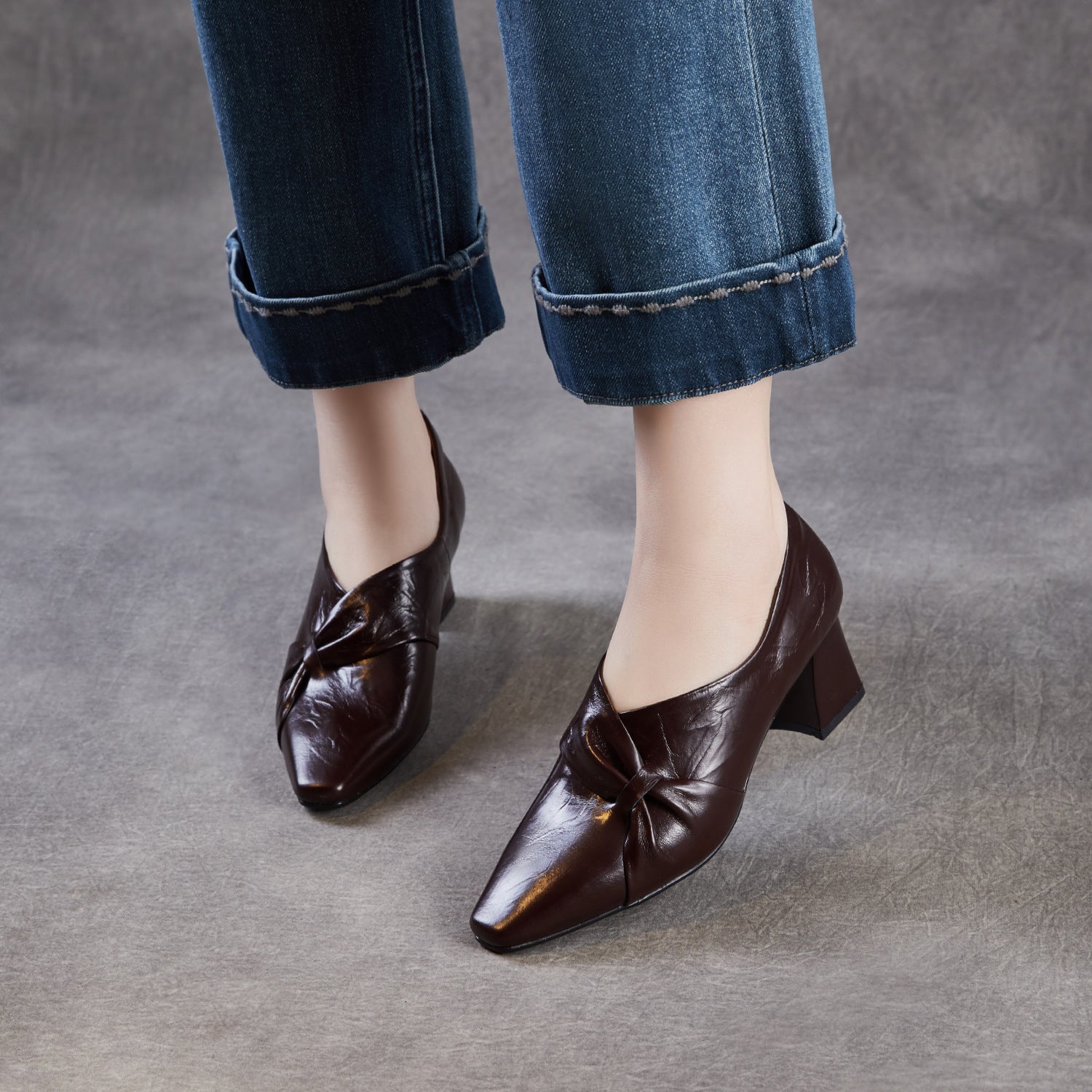 Women's Vintage Leather Point-Toe Block Heel Pumps-RAIIFY