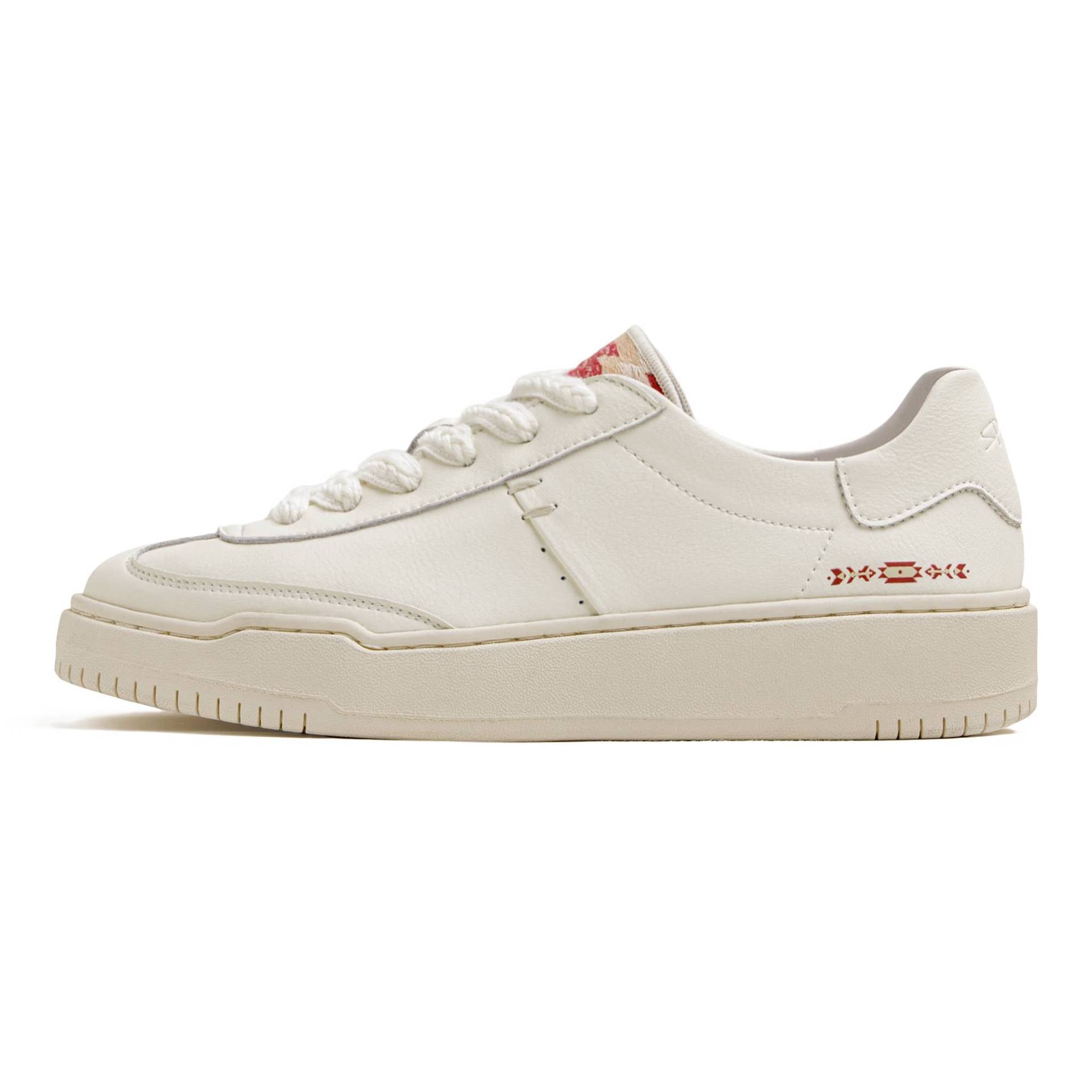 Men's Fashion Embroidery Quilted Leather Casual Shoes-RAIIFY