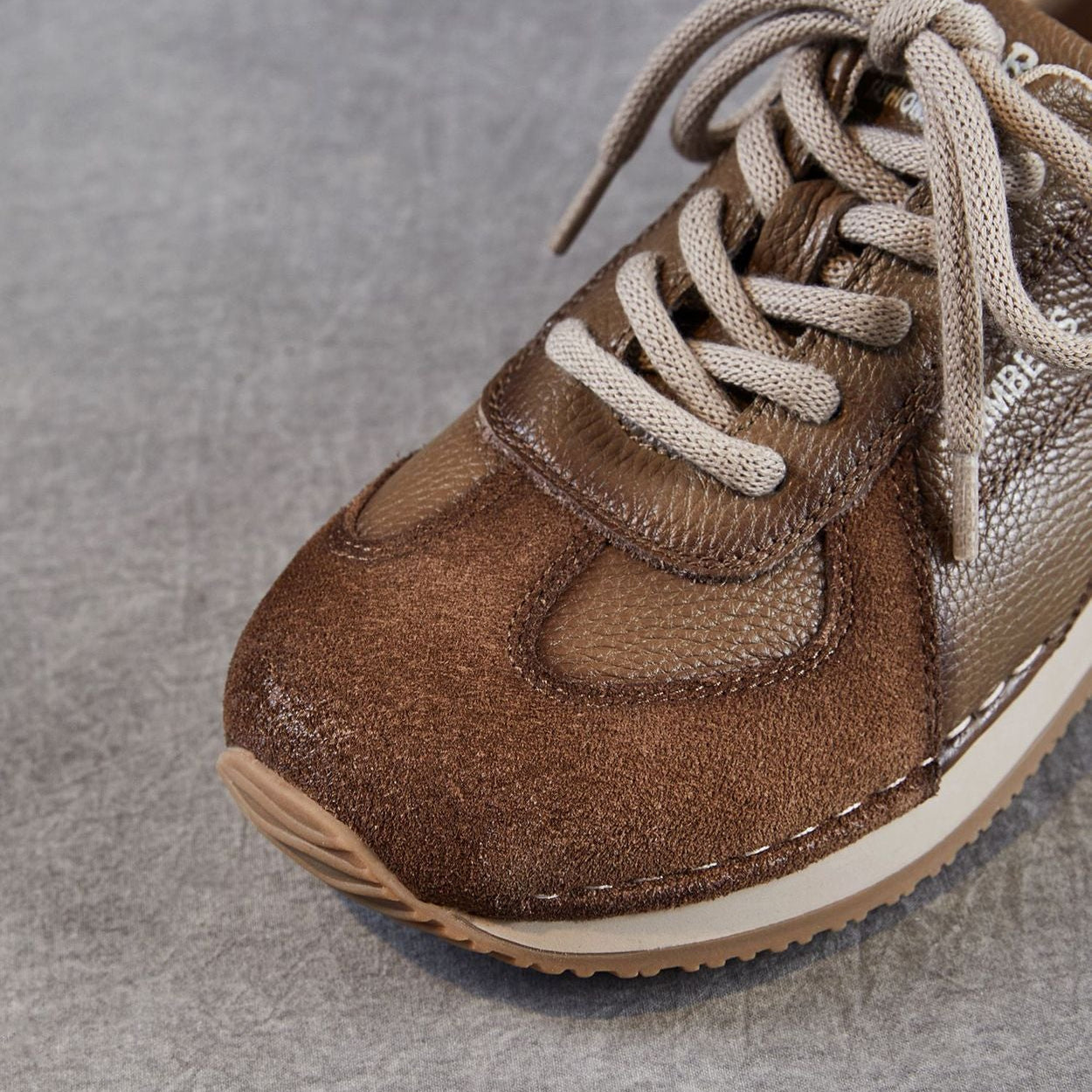 Women's Retro Quilted Leather Casual Sneakers-RAIIFY