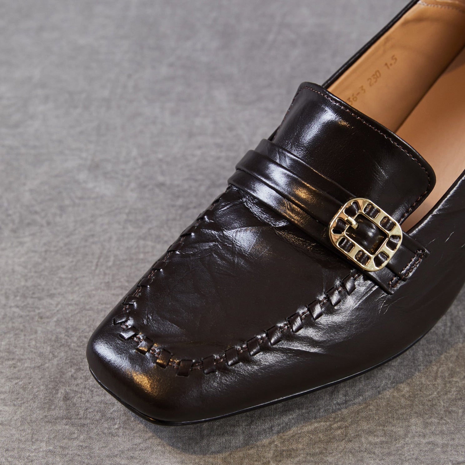 Women's Vintage Leather Block Heel Loafers-RAIIFY
