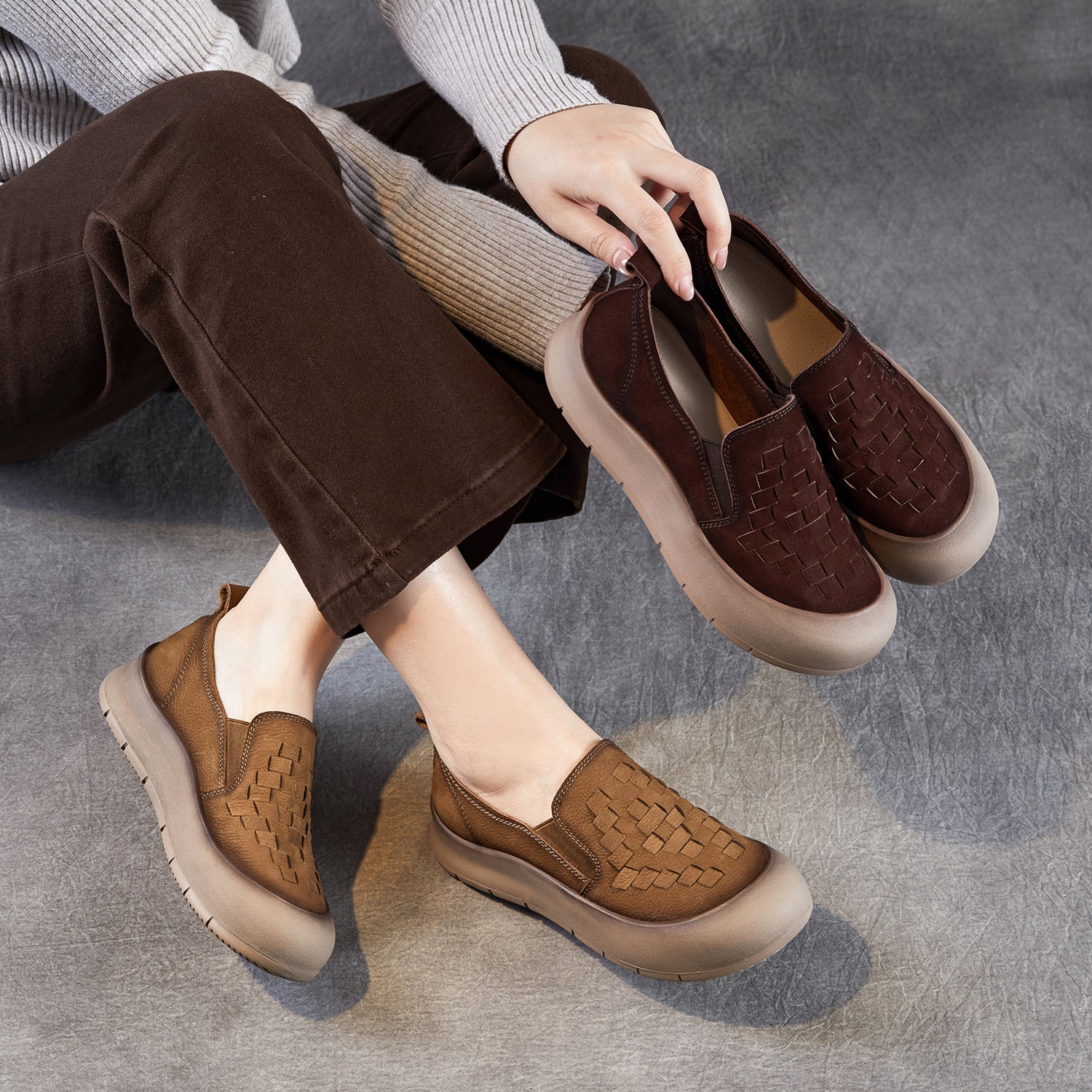 Women's Retro Woven Leather Casual Loafers-RAIIFY