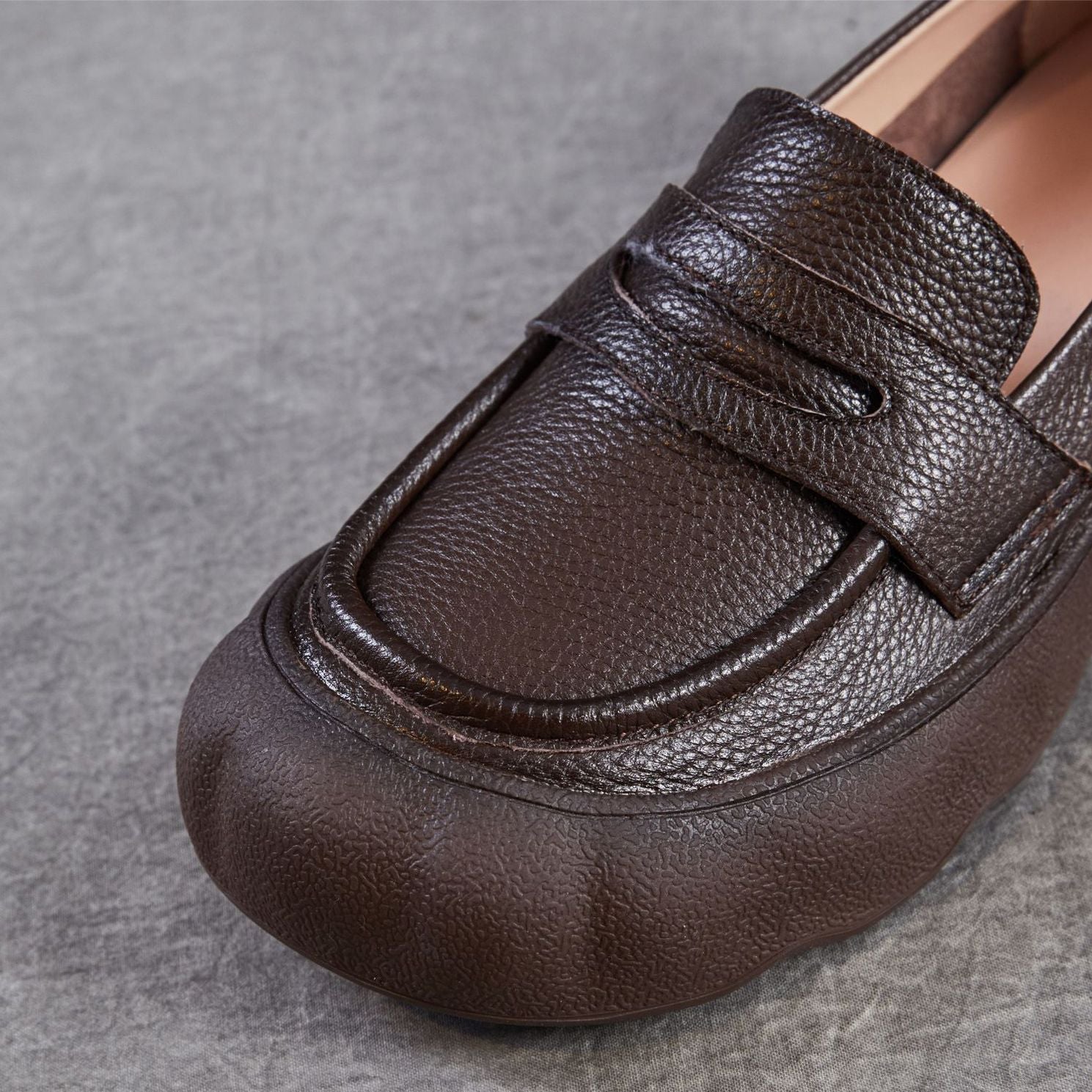 Women's Retro Leather Flat Casual Loafers