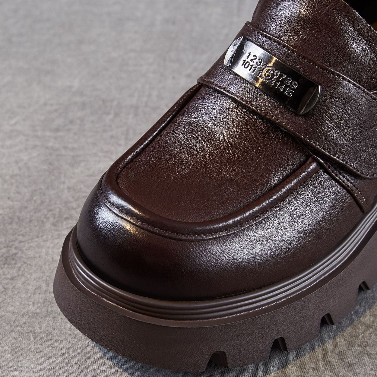 Women's Vintage Leather Metal Buckle Platform Loafers-RAIIFY