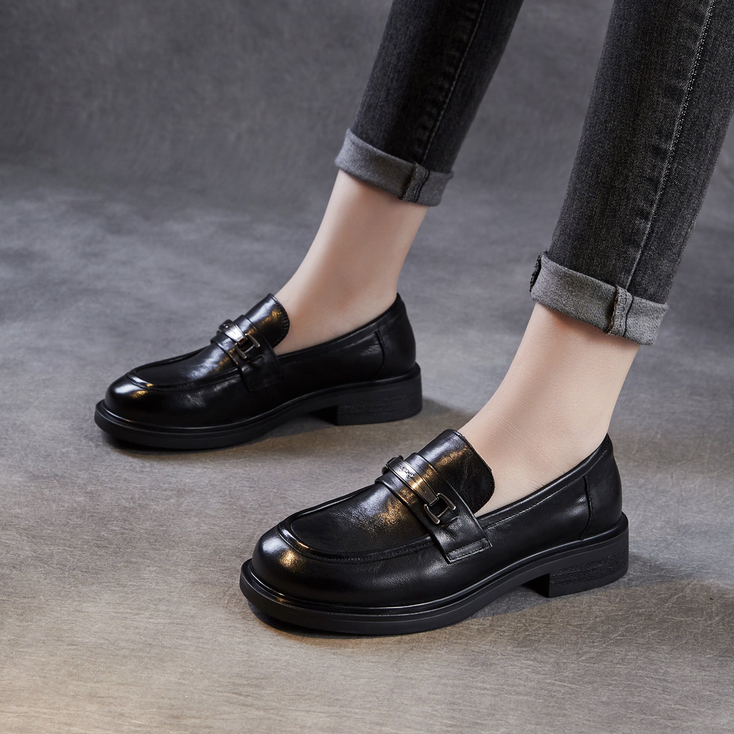 Women's Retro Leather Buckle Casual Loafers-RAIIFY