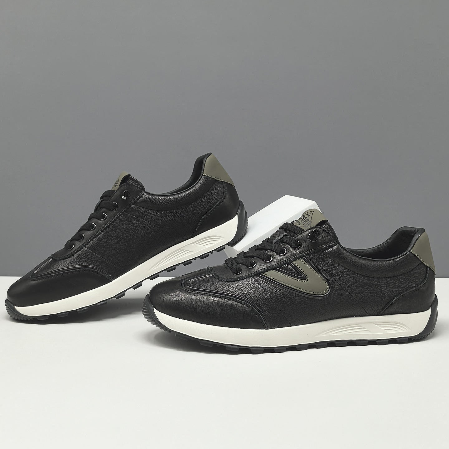 Men's Stylish Leather Slip-on Casual Shoes-RAIIFY