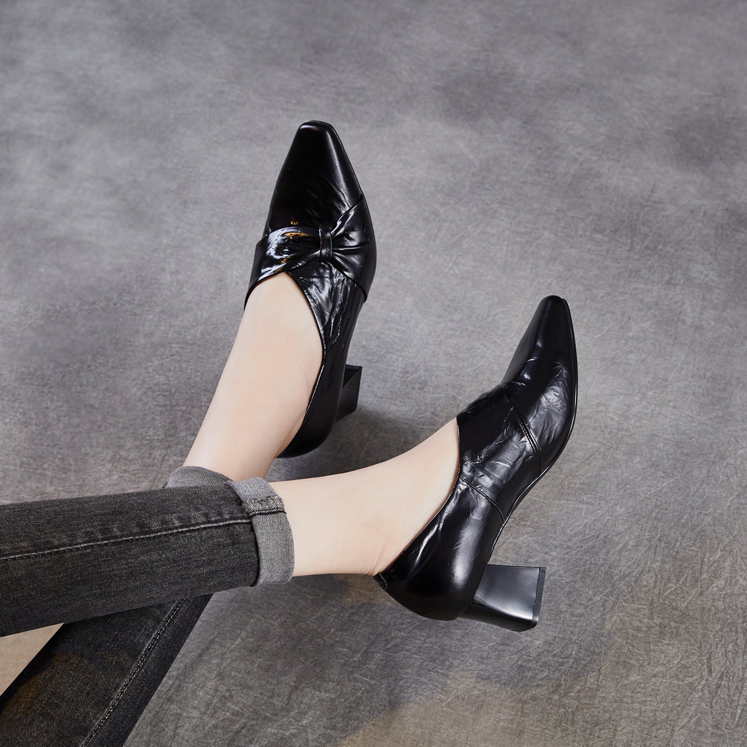 Women's Vintage Leather Point-Toe Block Heel Pumps-RAIIFY